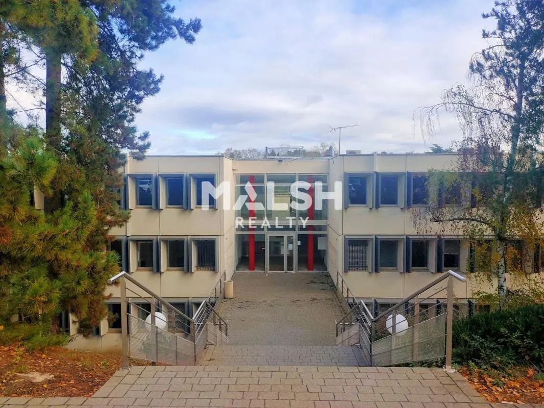 Office in Écully for sale Building Photo- Image 1 of 9