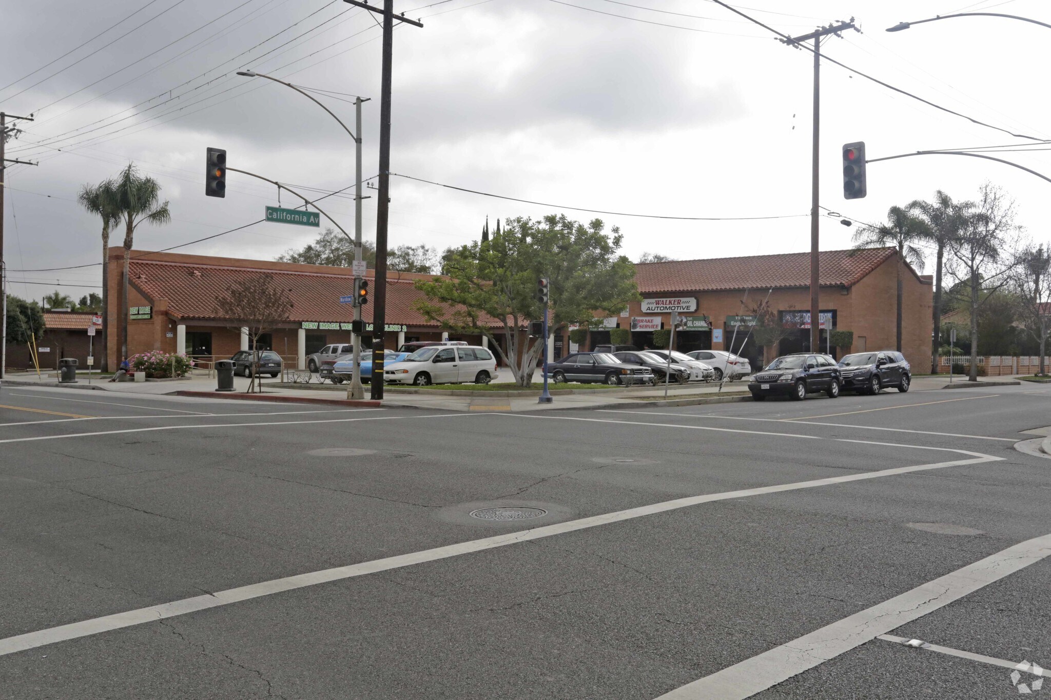 1000 E Wardlow Rd, Long Beach, CA for lease Building Photo- Image 1 of 9