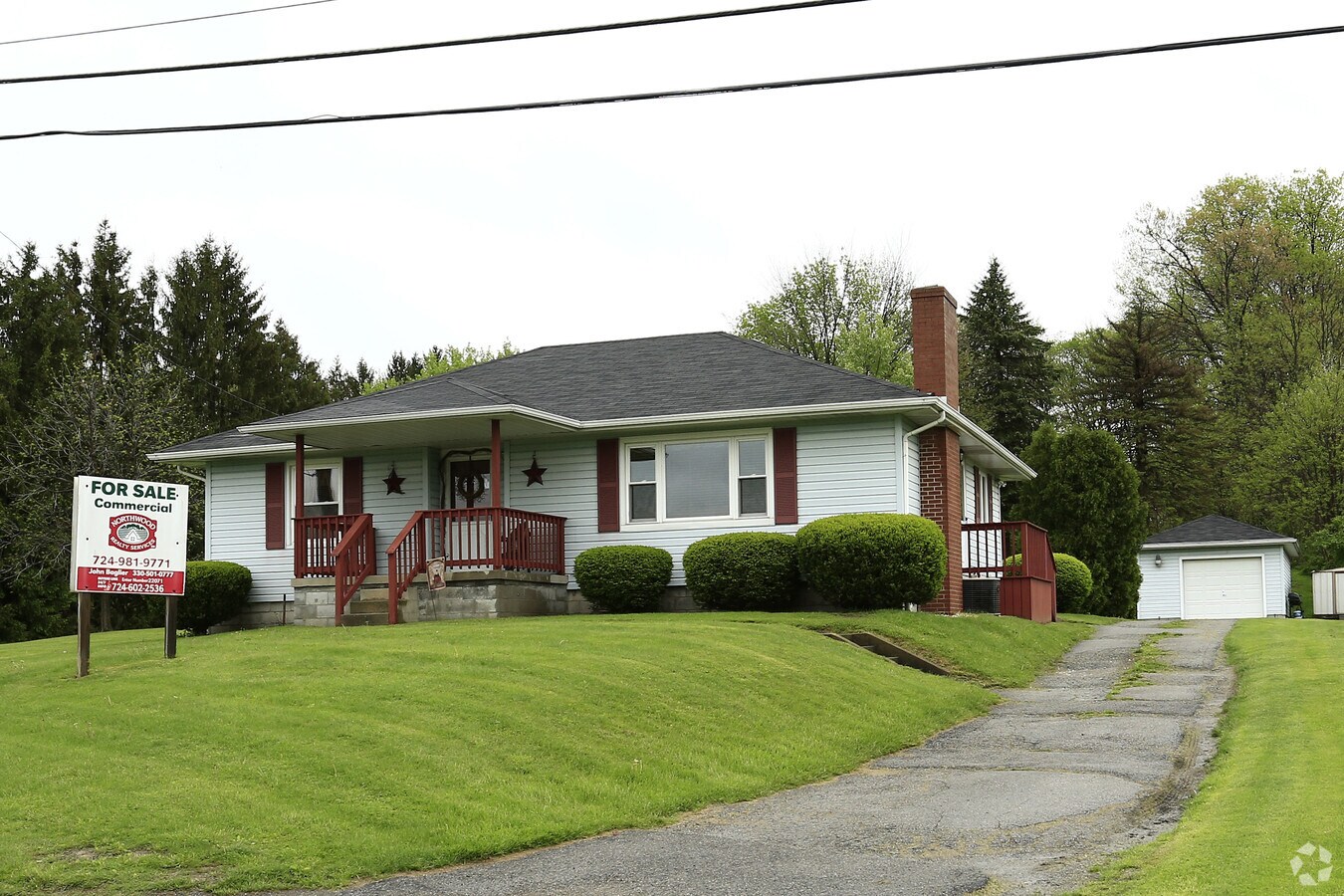 3070 Spangler Rd, Hermitage, PA 16148