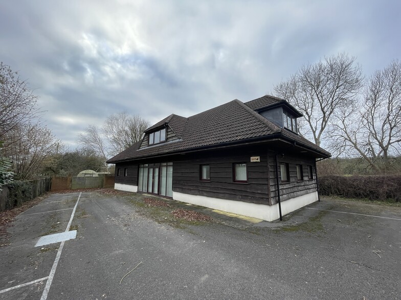 Station Rd, Warminster for lease - Building Photo - Image 1 of 1