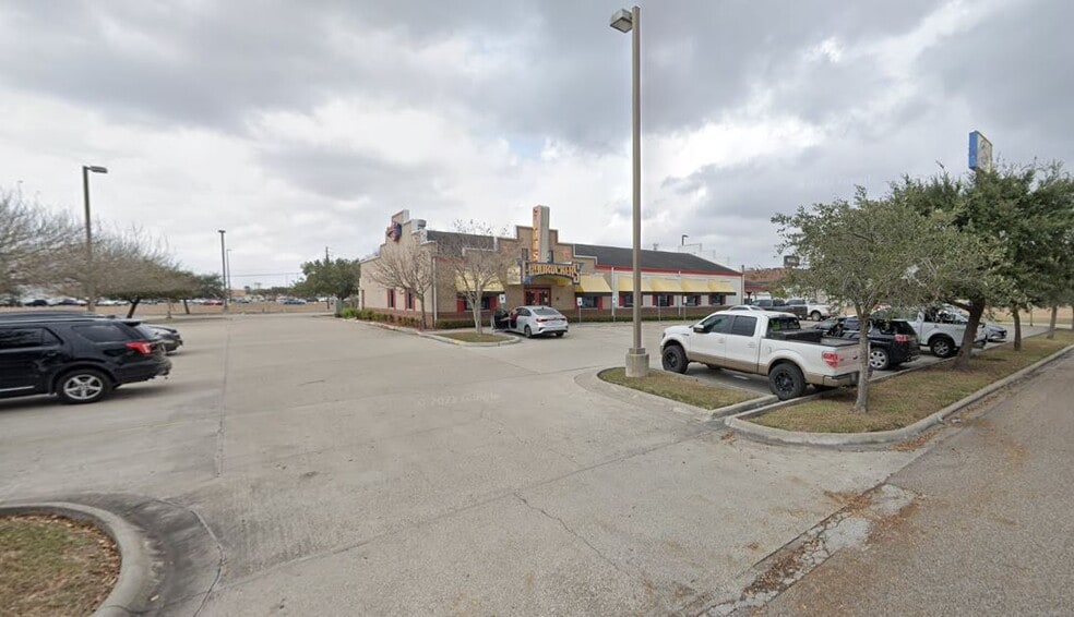 1949 S Padre Island Dr, Corpus Christi, TX for sale - Building Photo - Image 2 of 3