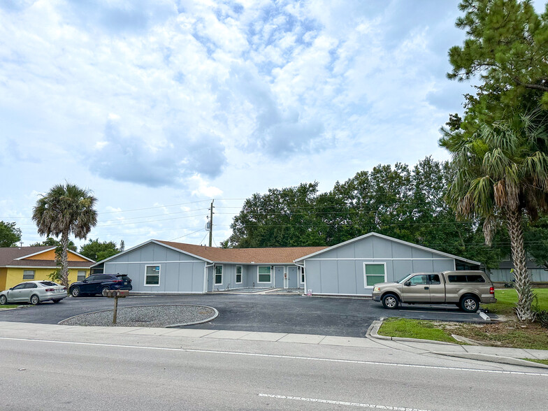 4648 Golden Gate Pky, Naples, FL for sale - Building Photo - Image 2 of 10