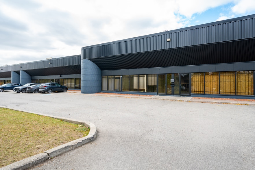 465 Milner Ave, Toronto, ON for sale - Building Photo - Image 1 of 5