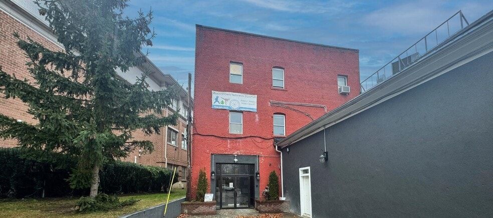 74 Elm St, Morristown, NJ for lease - Building Photo - Image 2 of 2