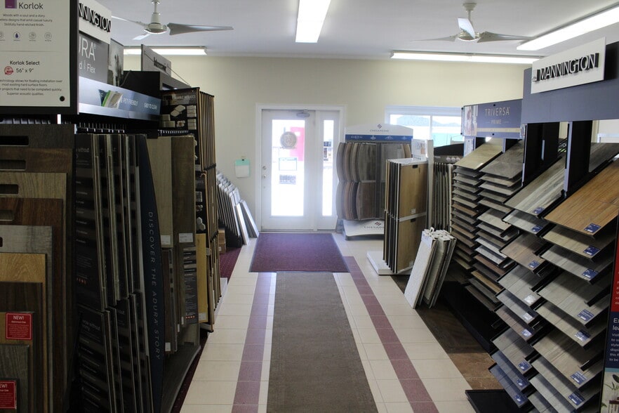 40 S Main St, Milford, MA for sale - Interior Photo - Image 3 of 11