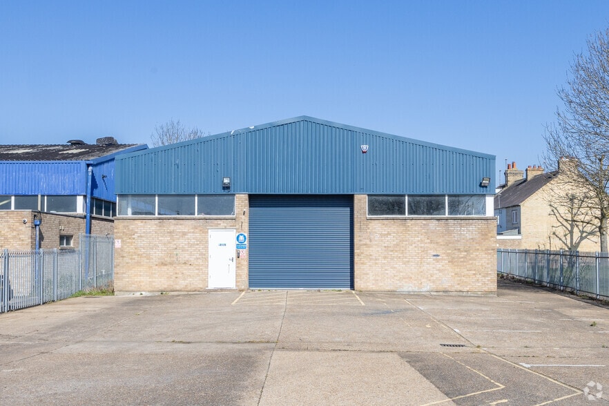 Albone Way, Biggleswade for lease - Building Photo - Image 2 of 2