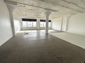 1048 Santee St, Los Angeles, CA for lease Interior Photo- Image 2 of 8