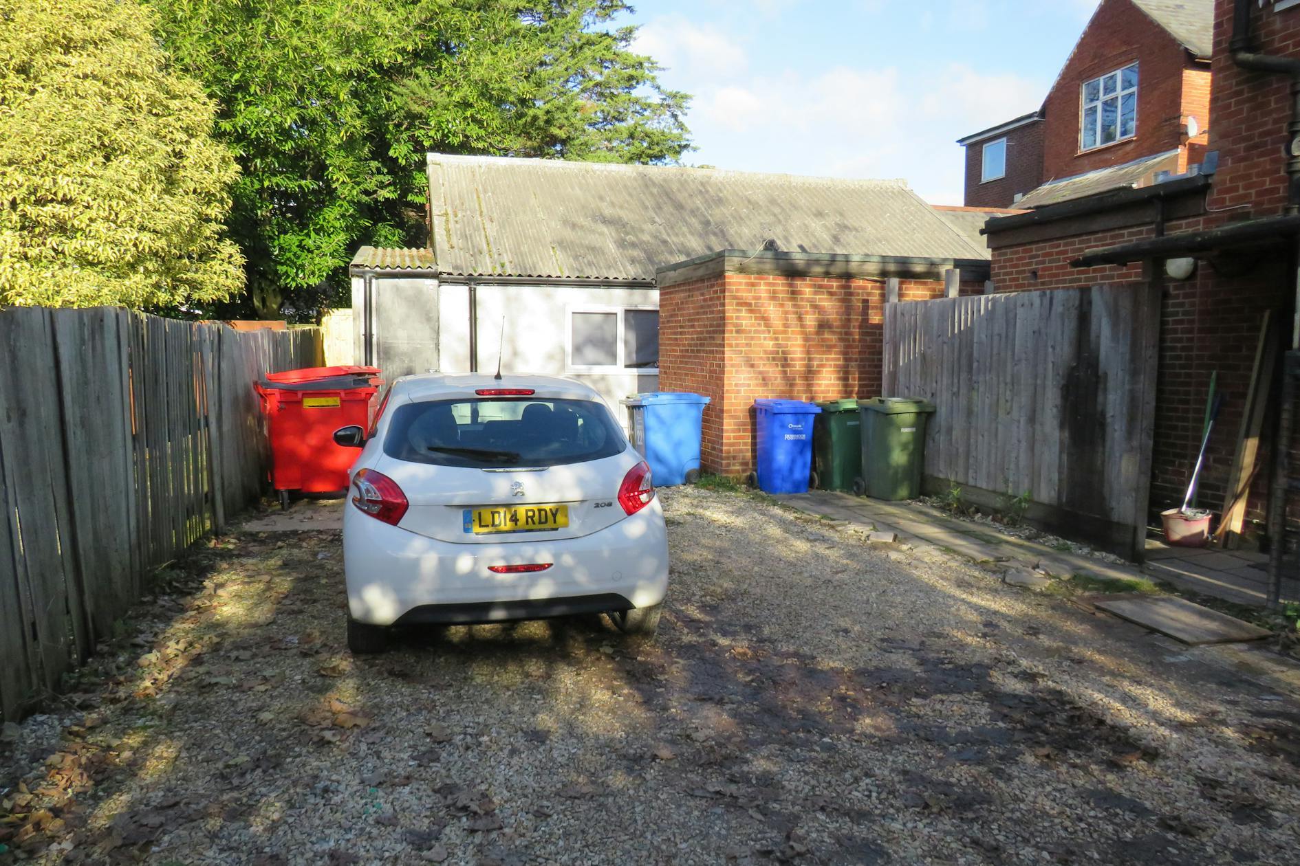 20 Alexandra Rd, Farnborough for sale Primary Photo- Image 1 of 1