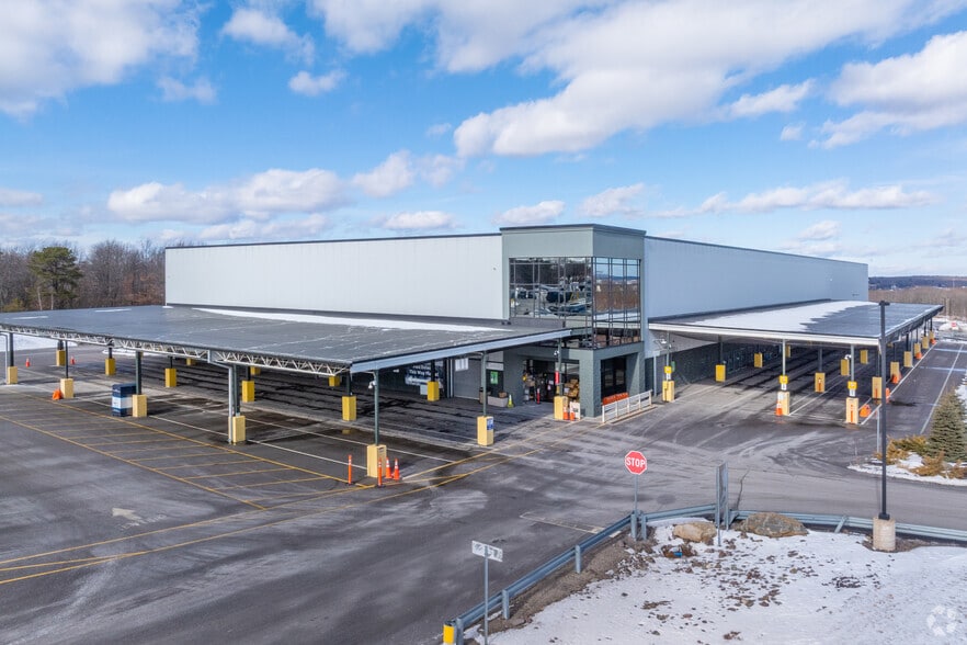 2150 N Park Dr, Hazleton, PA for sale - Primary Photo - Image 1 of 1