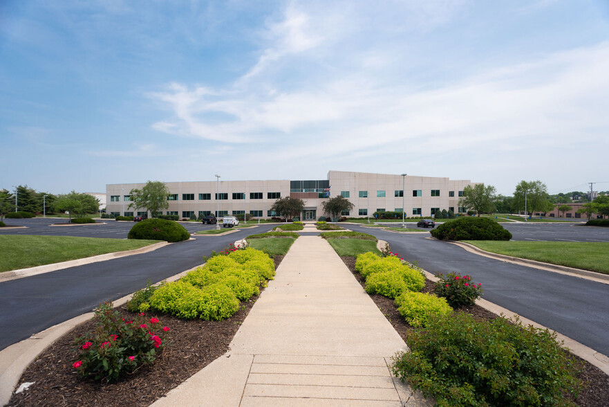 7801 Nieman Rd, Shawnee KS - Data Center