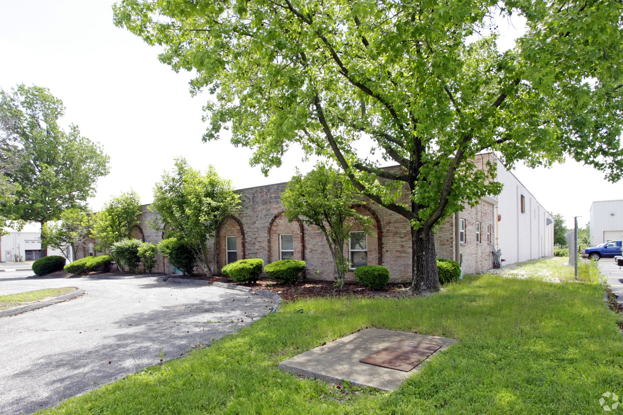 3585 Tree Court Industrial Blvd Kirkwood MO 63122 Industrial for 3585 Tree Court Industrial Blvd Kirkwood MO 63122 Industrial for