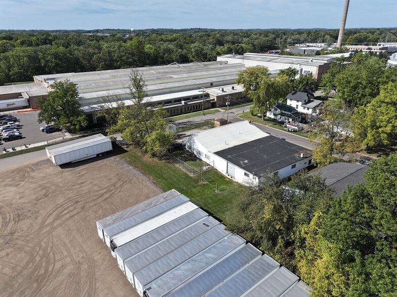303 Union St, Three Rivers, MI for sale - Building Photo - Image 2 of 5