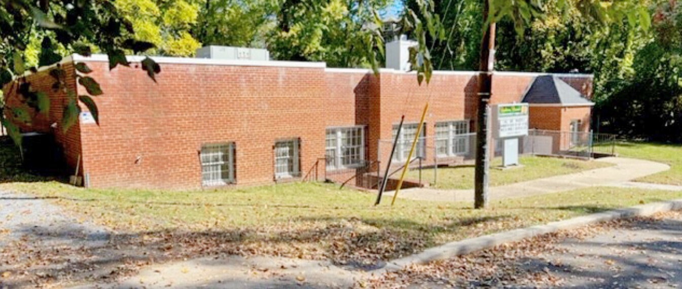 141 Xenia St SW, Washington, DC 20032 Office for Lease