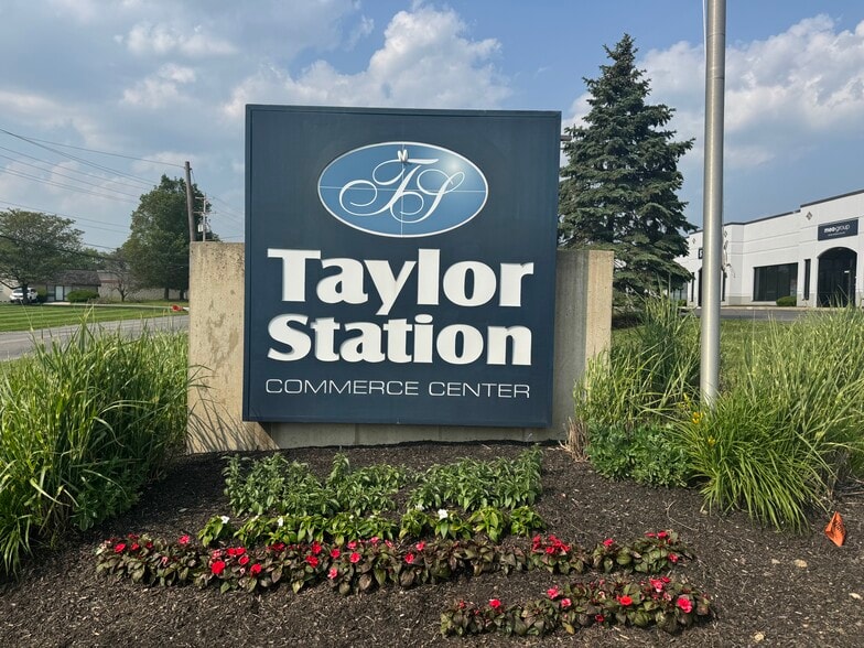 1000 Taylor Station Rd, Gahanna, OH for lease - Building Photo - Image 2 of 11