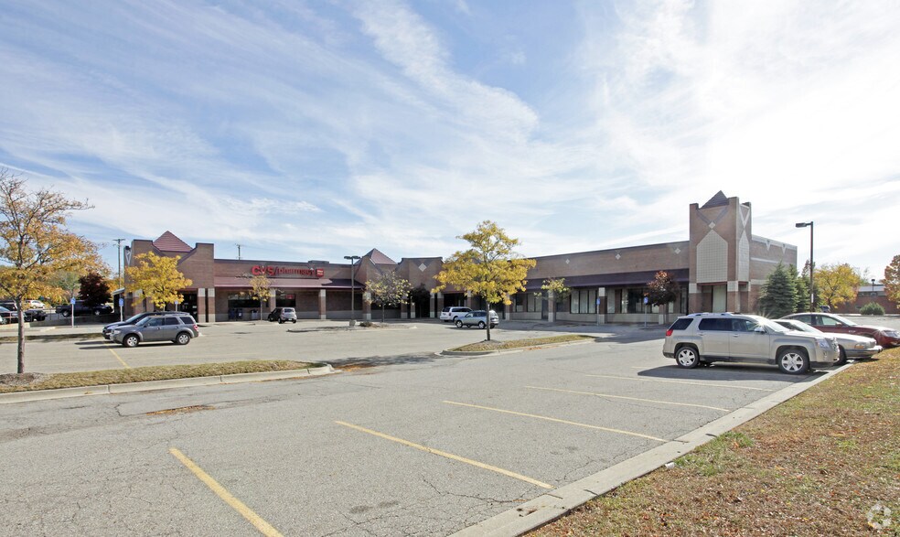 42886-42934 Woodward Ave, Bloomfield Township, MI for sale - Primary Photo - Image 1 of 1