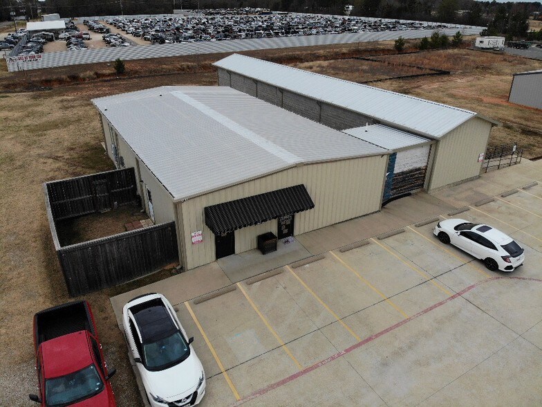 101 Slaton Dr, Nash, TX for sale - Primary Photo - Image 1 of 1