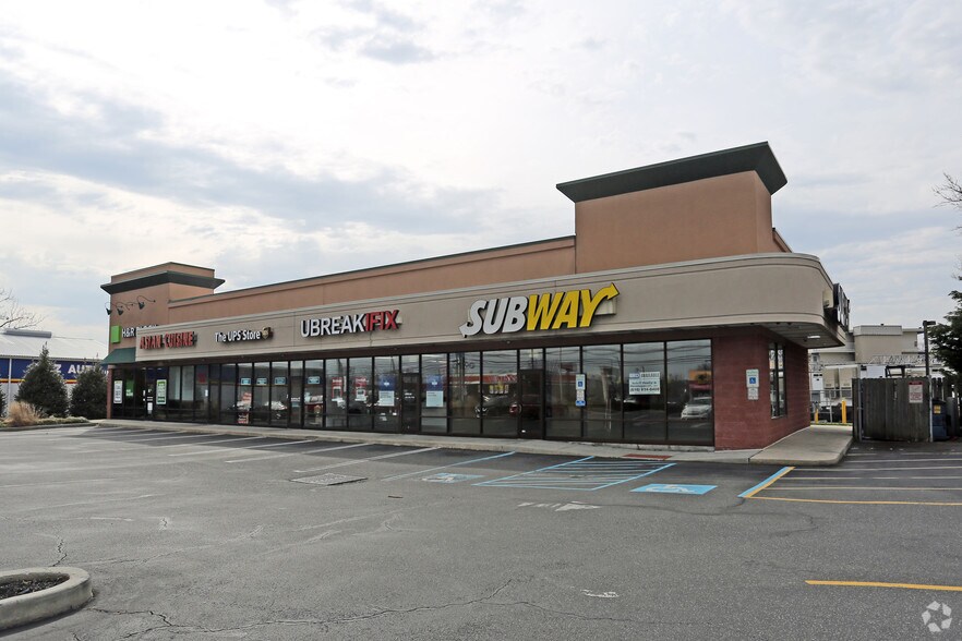 10 Willow Rd, Maple Shade Township, NJ for sale - Primary Photo - Image 1 of 1