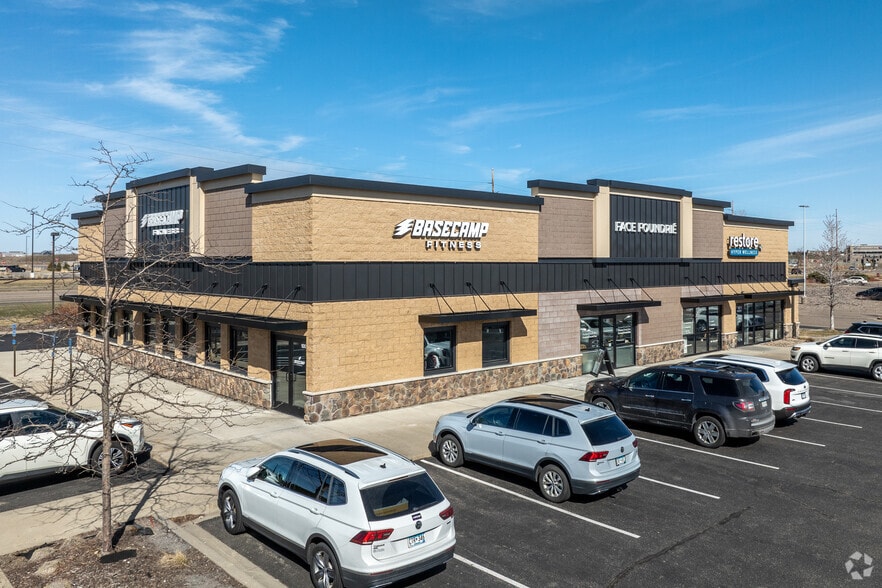 15662 Pilot Knob Rd, Apple Valley, MN for lease - Primary Photo - Image 1 of 7