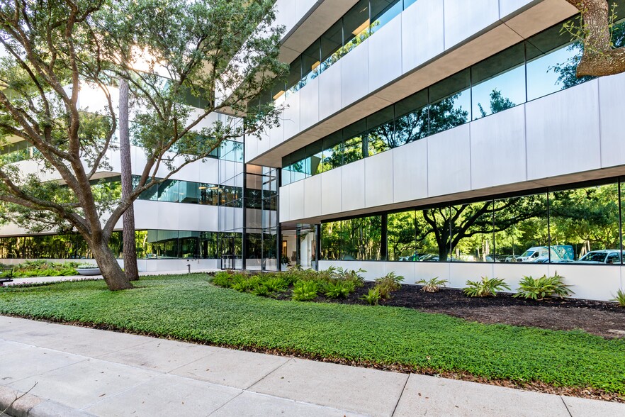 1610 Woodstead Ct, The Woodlands, TX for sale - Building Photo - Image 1 of 1