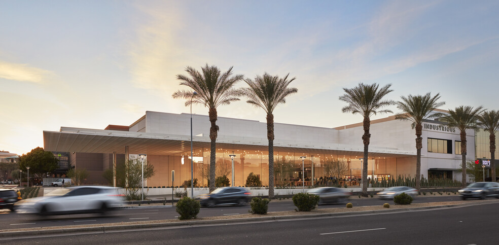 7014 E Camelback Rd, Scottsdale, AZ for lease - Building Photo - Image 3 of 12