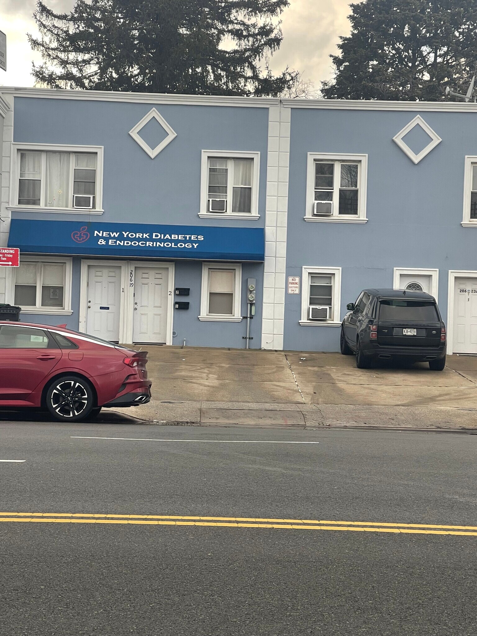 20619 Hillside Ave, Queens Village, NY for lease Primary Photo- Image 1 of 8