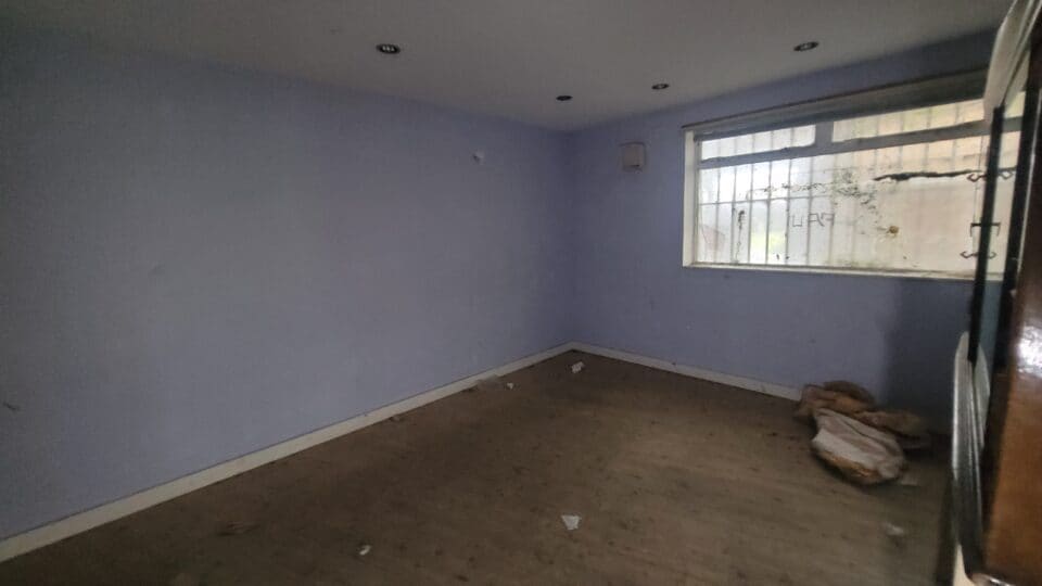 221-223 High St, Ayr, SAY KA7 1RB - Unit 223a -  - Interior Photo - Image 1 of 1