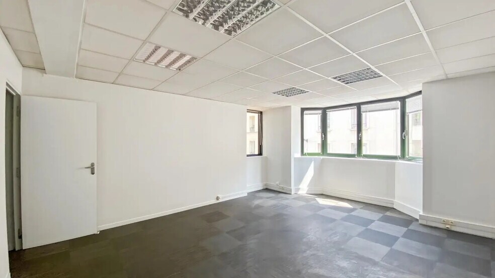 Office in Levallois-Perret for lease - Building Photo - Image 3 of 6