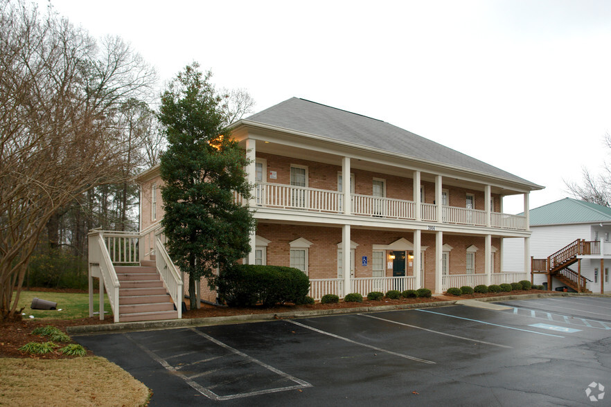 2914 Cherokee St, Kennesaw, GA for lease - Primary Photo - Image 1 of 37