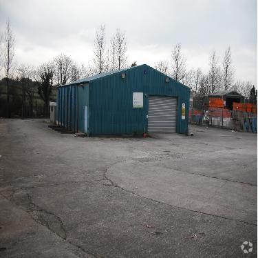 38 Central Ave, Ivybridge for lease Primary Photo- Image 1 of 2