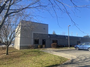 8057 Rowan Rd, Cranberry Township, PA for lease Building Photo- Image 1 of 8