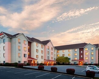 More details for 450 Friendship Rd, Harrisburg, PA - Hospitality for Sale