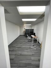 12401 E 43rd St, Independence, MO for lease Interior Photo- Image 2 of 4