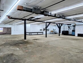 550 Broad St, Bristol, CT for lease Interior Photo- Image 2 of 2