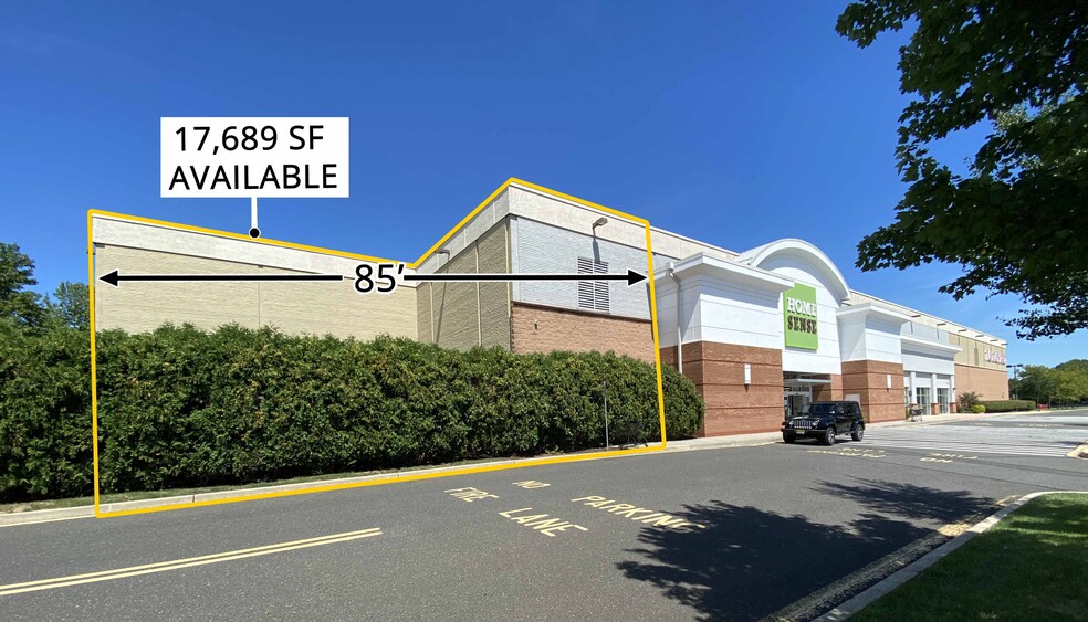 55 US Highway 9, Manalapan, NJ for lease - Building Photo - Image 1 of 7