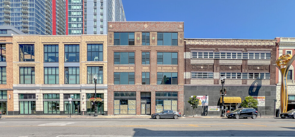 2215 S Michigan Ave, Chicago, IL for sale - Building Photo - Image 1 of 22