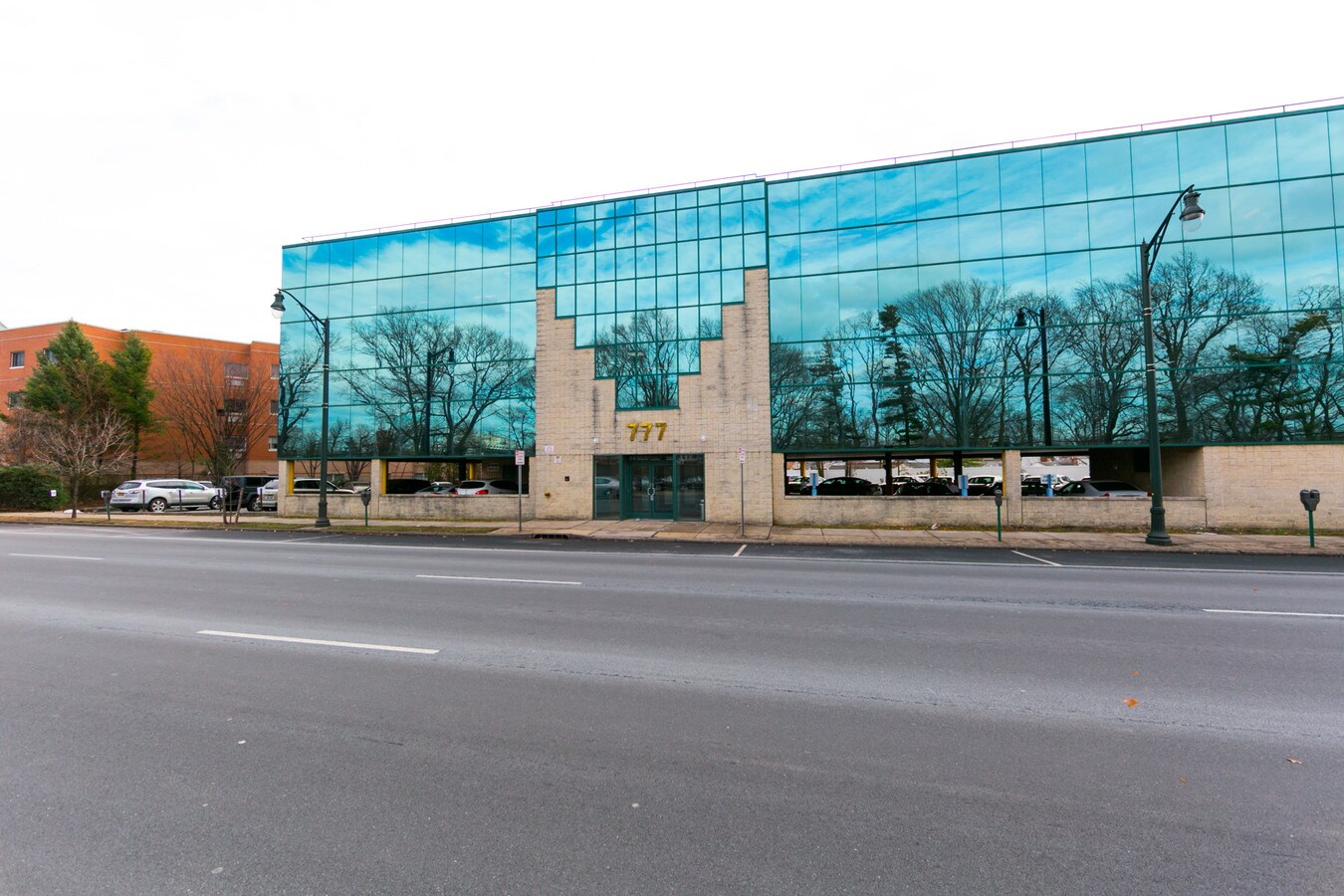 777 Sunrise Hwy, Lynbrook, NY 11563