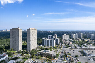 65 Overlea Blvd, Toronto, ON - aerial  map view