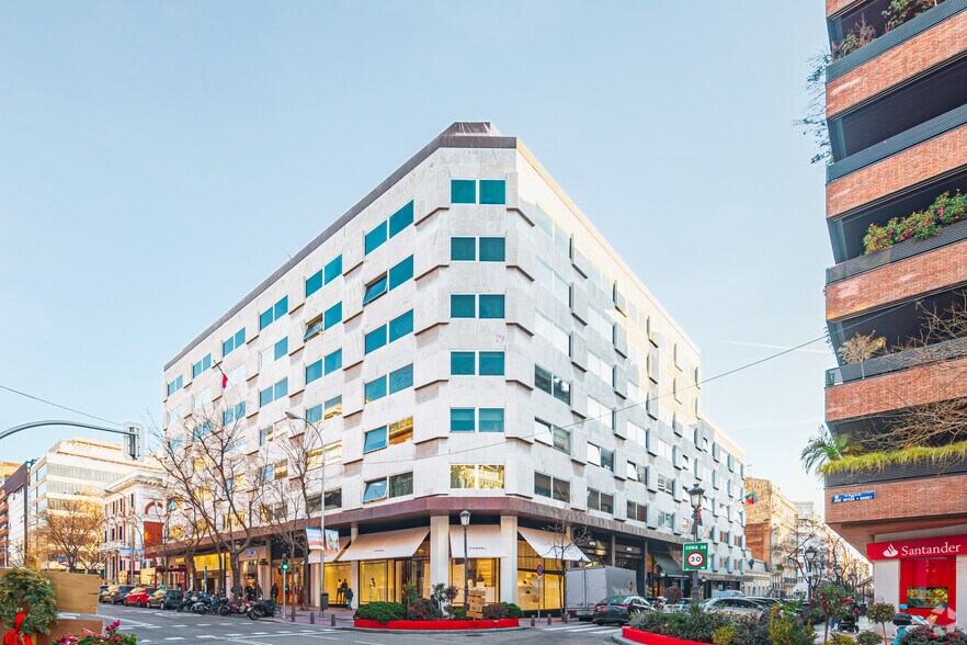 Office in Madrid, Madrid for lease - Building Photo - Image 1 of 3