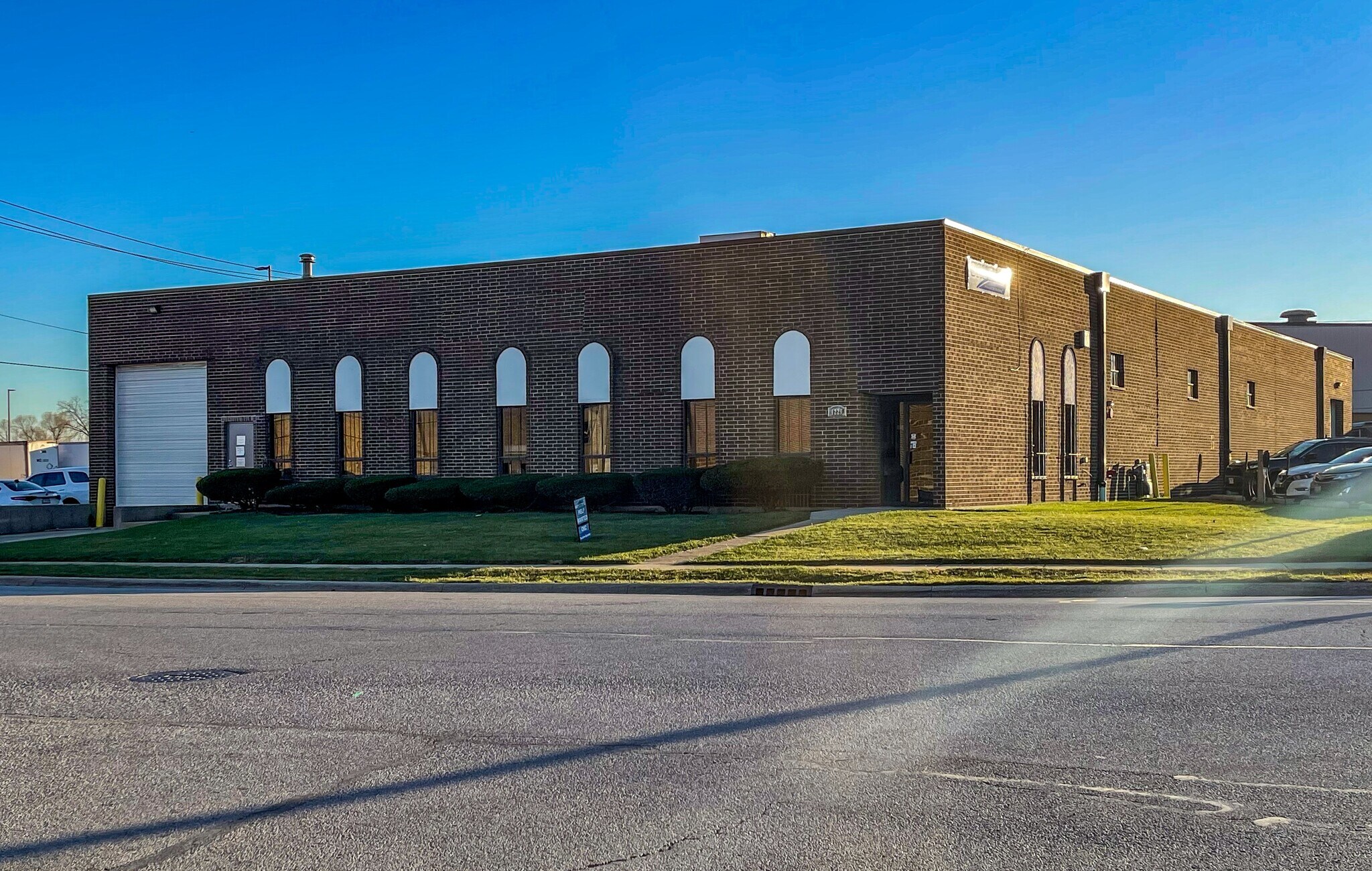 1229 Capitol Dr, Addison, IL for sale Primary Photo- Image 1 of 1