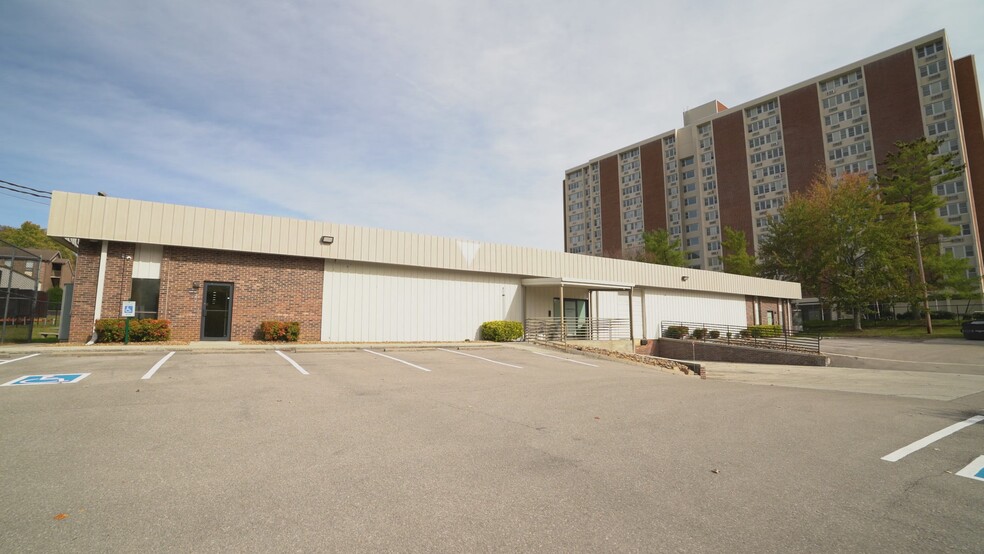 4440 Walker Blvd, Knoxville, TN for sale - Commercial Listing Video - Image 2 of 66