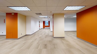 1 N La Salle St, Chicago, IL for lease Interior Photo- Image 2 of 3