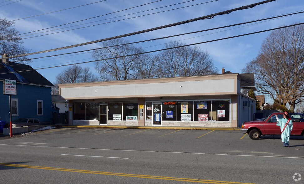 2775-2777 Pawtucket Ave, East Providence, RI for sale - Primary Photo - Image 1 of 1