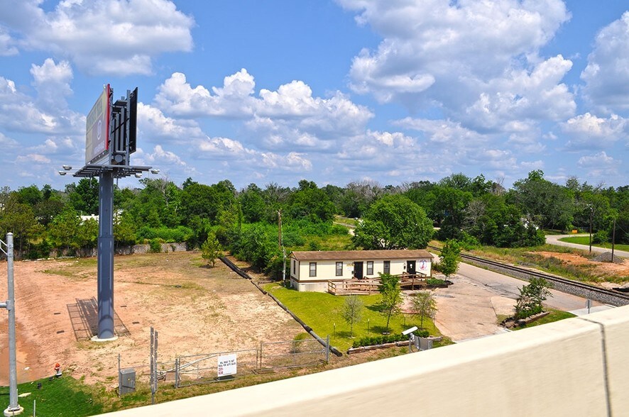I45 Frontage Road and FM 2854, Conroe, TX 77301