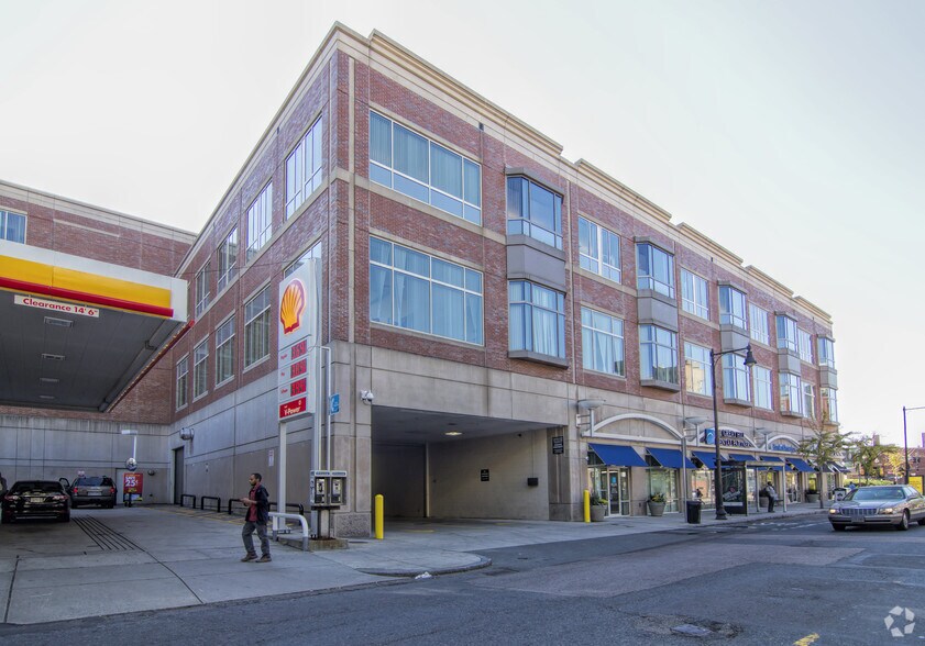 1610-1636 Tremont St, Boston, MA for lease - Building Photo - Image 3 of 12