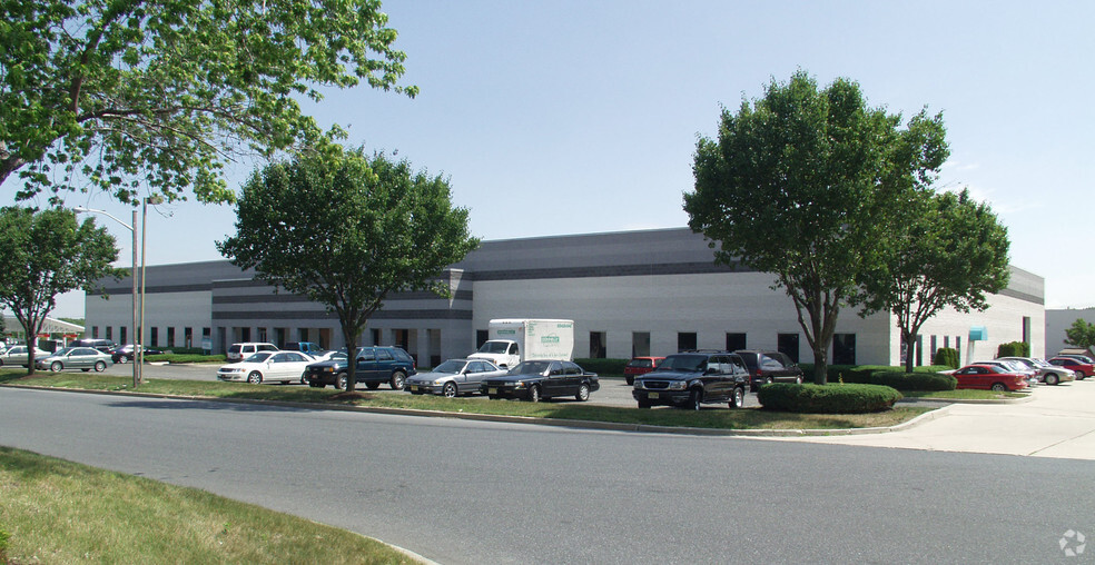 130 Twinbridge Dr, Pennsauken, NJ for lease - Building Photo - Image 3 of 7