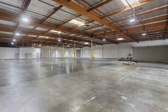 2323-2335 Industrial Pky W, Hayward, CA for lease Building Photo- Image 2 of 22