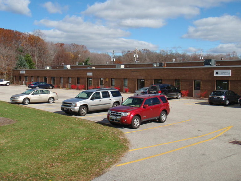 11993 Ravenna Rd, Chardon, OH for lease - Building Photo - Image 2 of 9