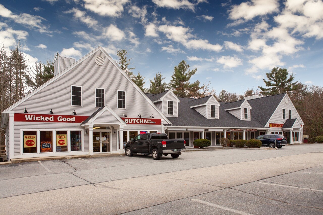 460 Route 101 Bedford NH 03110 Retail for Lease LoopNet com