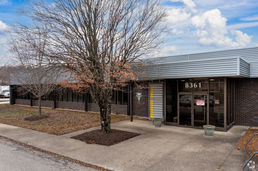 8361 Broadwell Rd, Cincinnati, OH for sale - Building Photo - Image 2 of 7