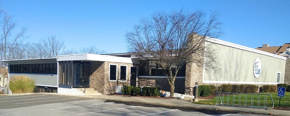 66 Grove St, Ridgefield, CT for lease - Building Photo - Image 3 of 23